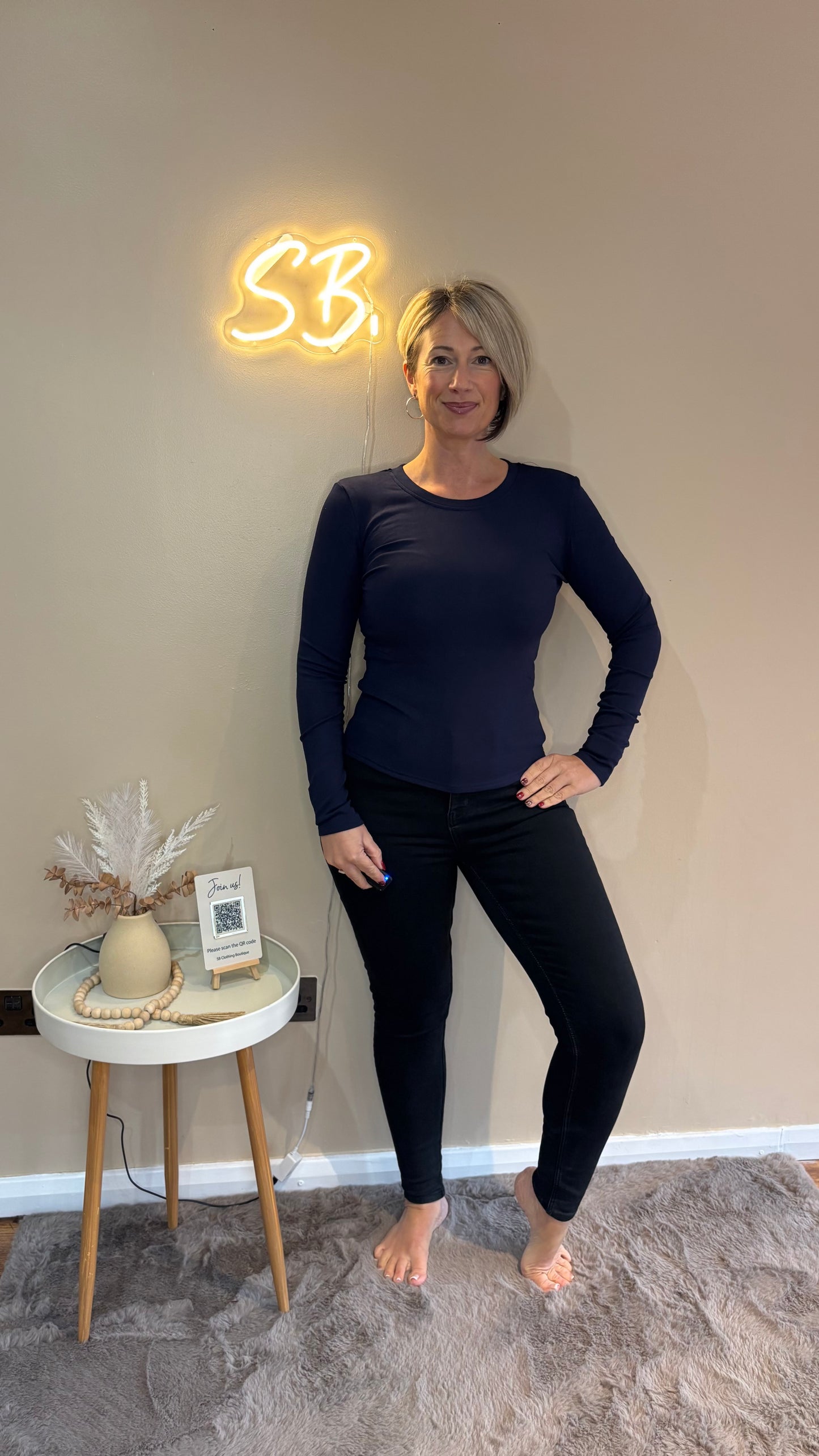 Basic Long Sleeve Top in Navy