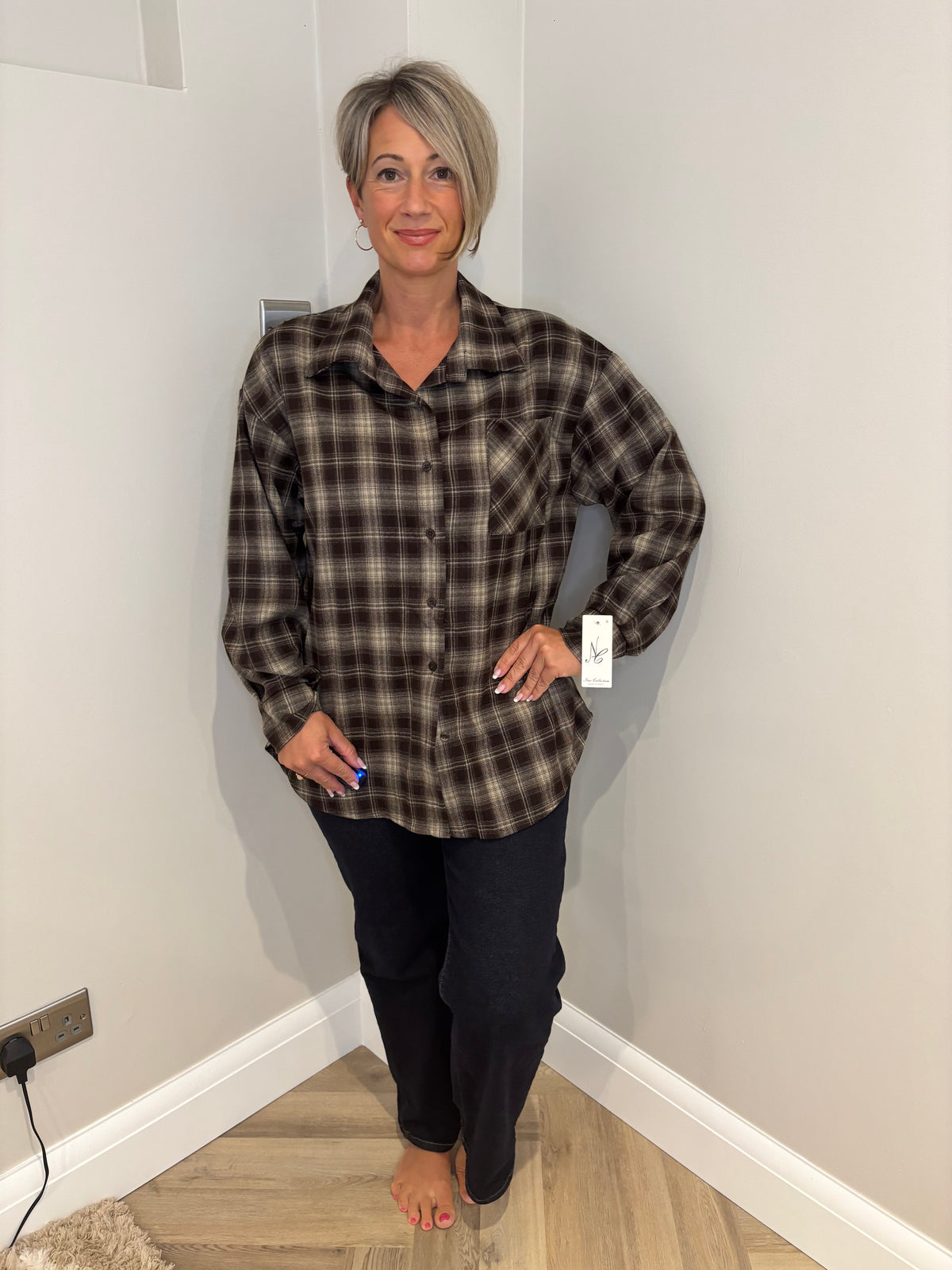 Button Up Chequered Shirt in Brown