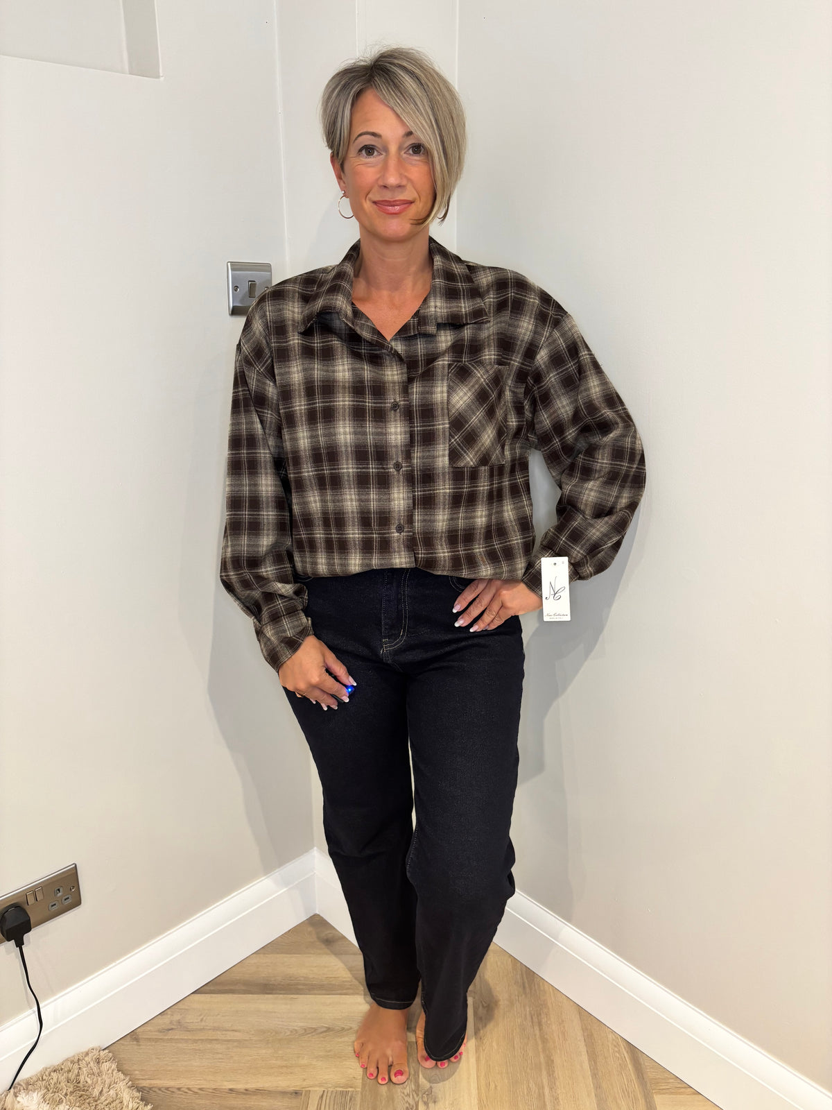 Button Up Chequered Shirt in Brown