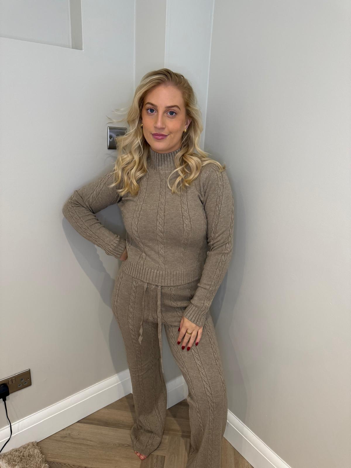 Waffle Detail Funnel Neck Loungeset in Mocha