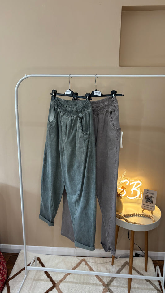 Barrel Style Magic Trousers in Khaki