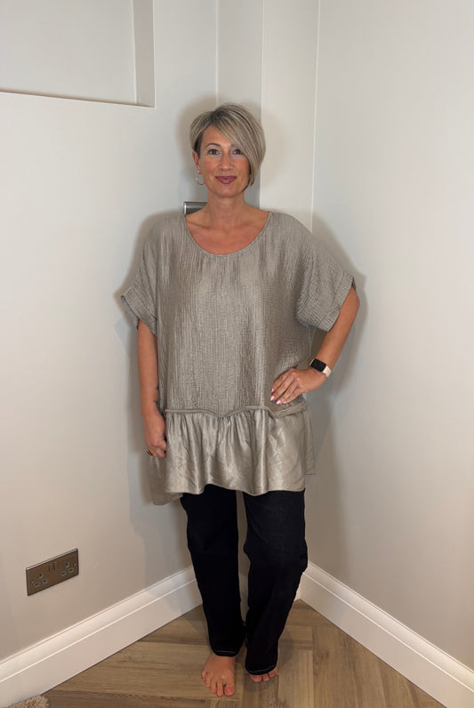 Glitter Detail Smock Top in Mocha