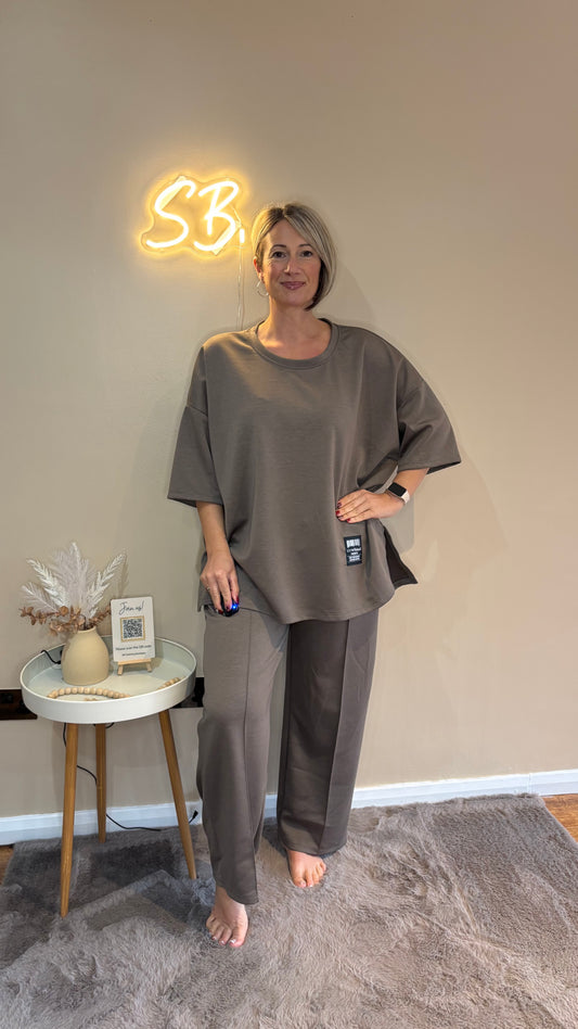 Wide Leg Tee Loungeset in Mocha