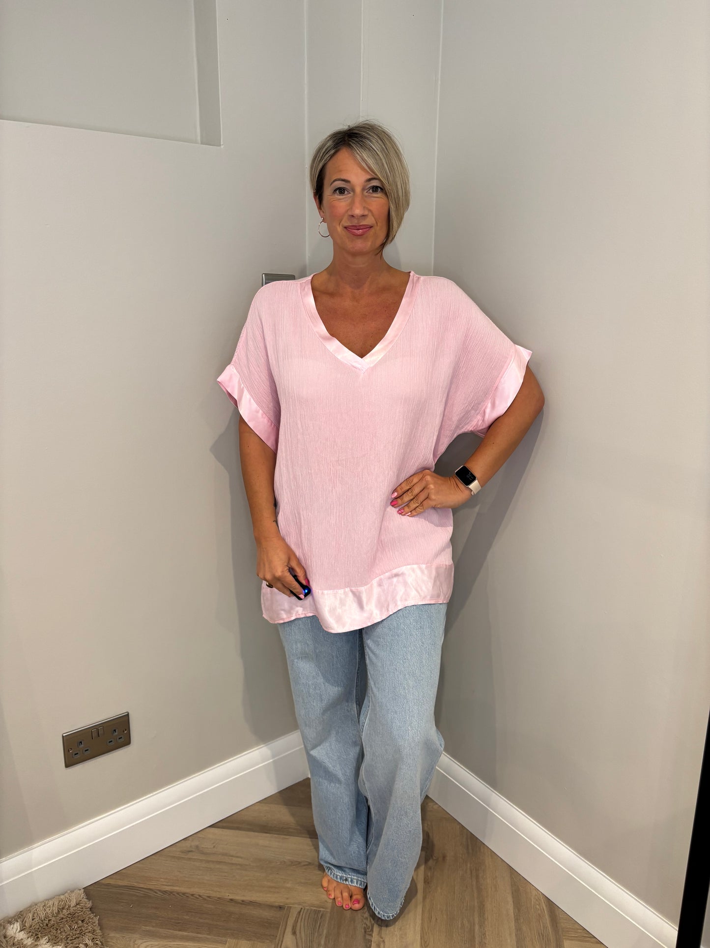 Cotton Satin Hem Tee in Pink