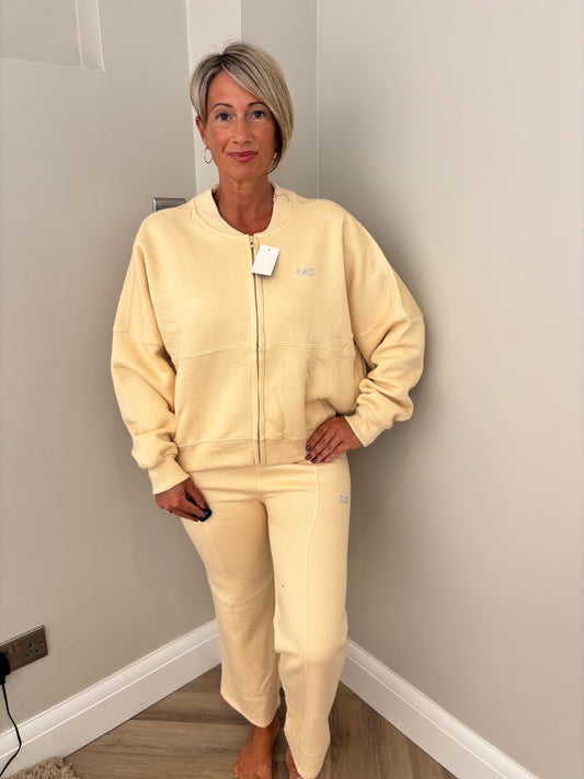 ALO Wide Leg Set in Cream M/L