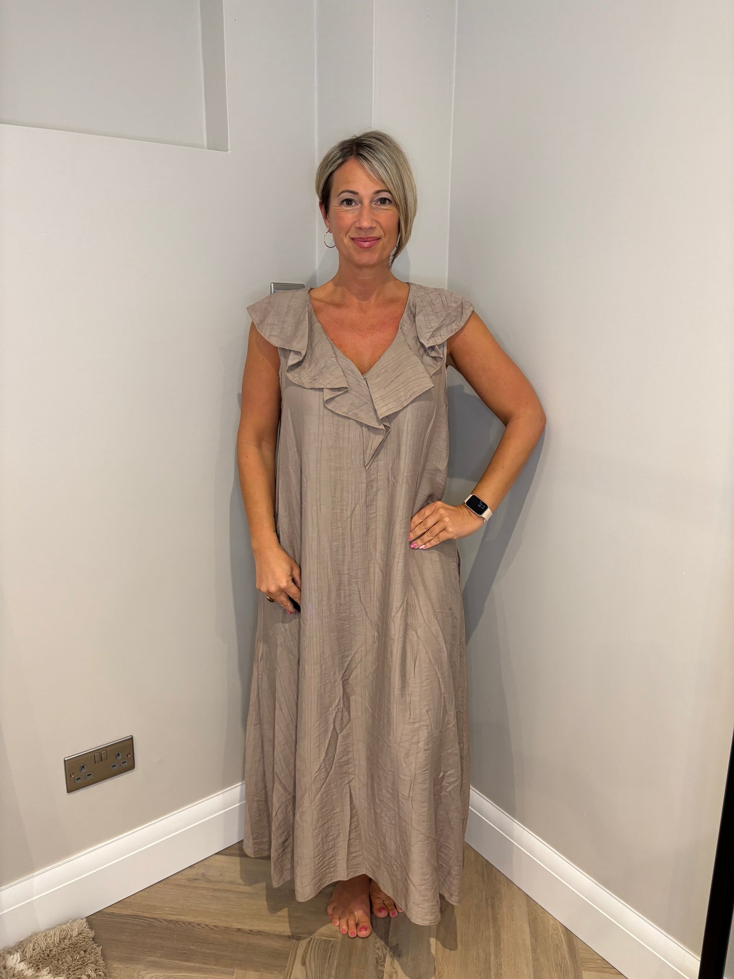 Sleeveless Maxi Dress in Mocha