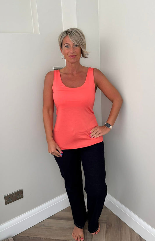 Basic Vest in Coral