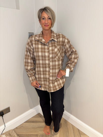 Button Up Chequered Shirt in Beige